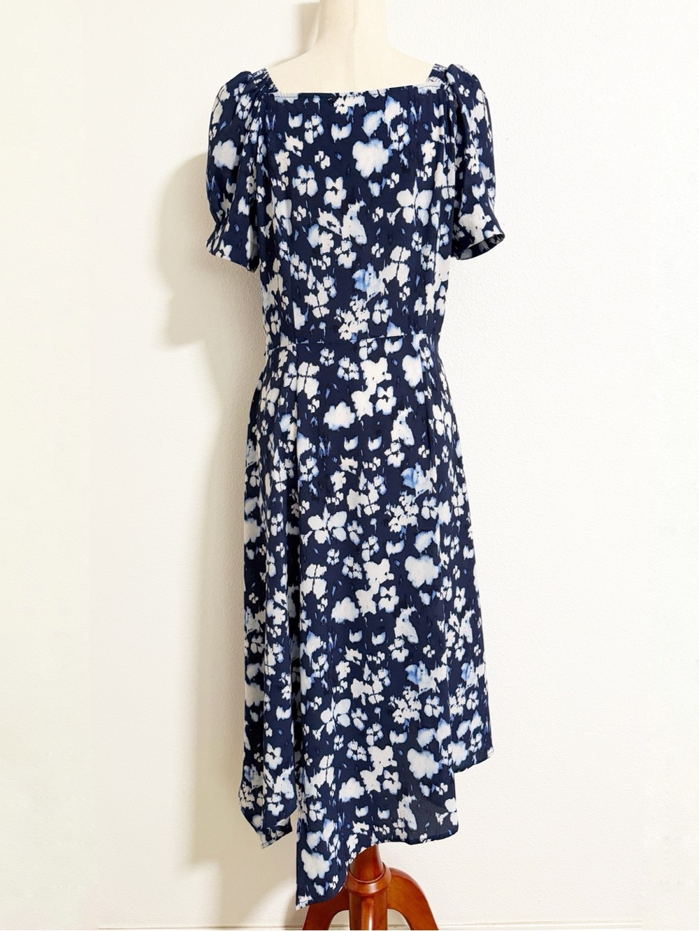 Michael Kors Abstract Tie Dye Asymmetric Hem Midi Dress - Picture 2 of 13